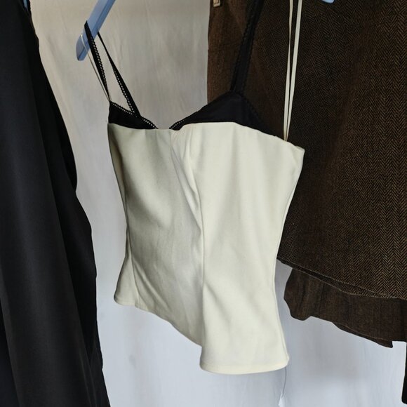 REFORMATION Melanie Top in Ivory, size 2 - Picture 3 of 8